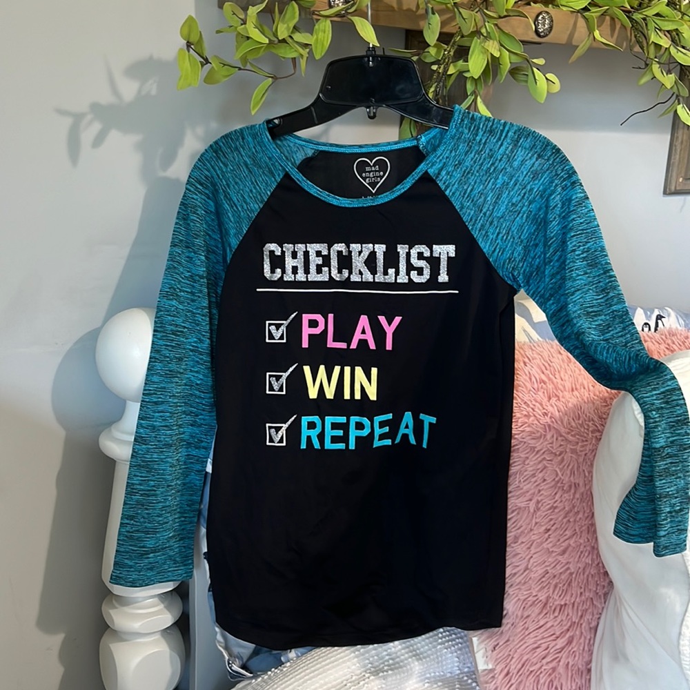 Girls long sleeve top size M Checklist play win Shirt